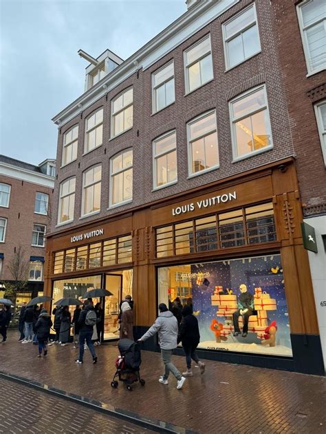 louis vuitton amsterdam hooftstraat.